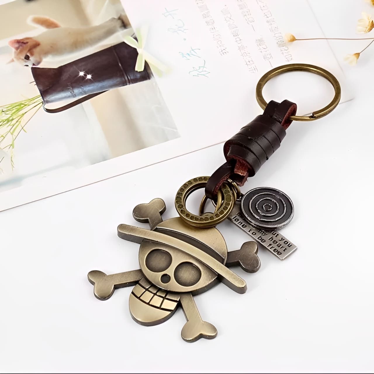 Porte-clés en cuir et acier inoxydable One Piece - vue 3